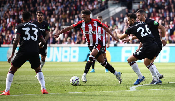 承载历史与 承载历史与